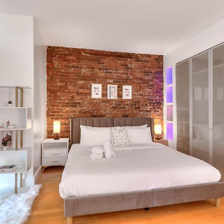 Apartament Take A Break In A Modern Loft On Plateau-Mont-Royal Montreal Zewnętrze zdjęcie